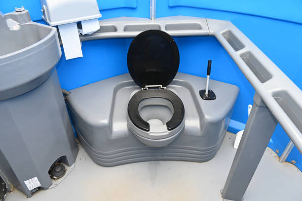 Portable bathroom rental in Belpre, OH